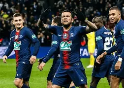 开云体育注册-巴黎圣日耳曼训练开放日；转会期防线松动引欢呼；法甲在即；球探报告显示潜力的简单介绍