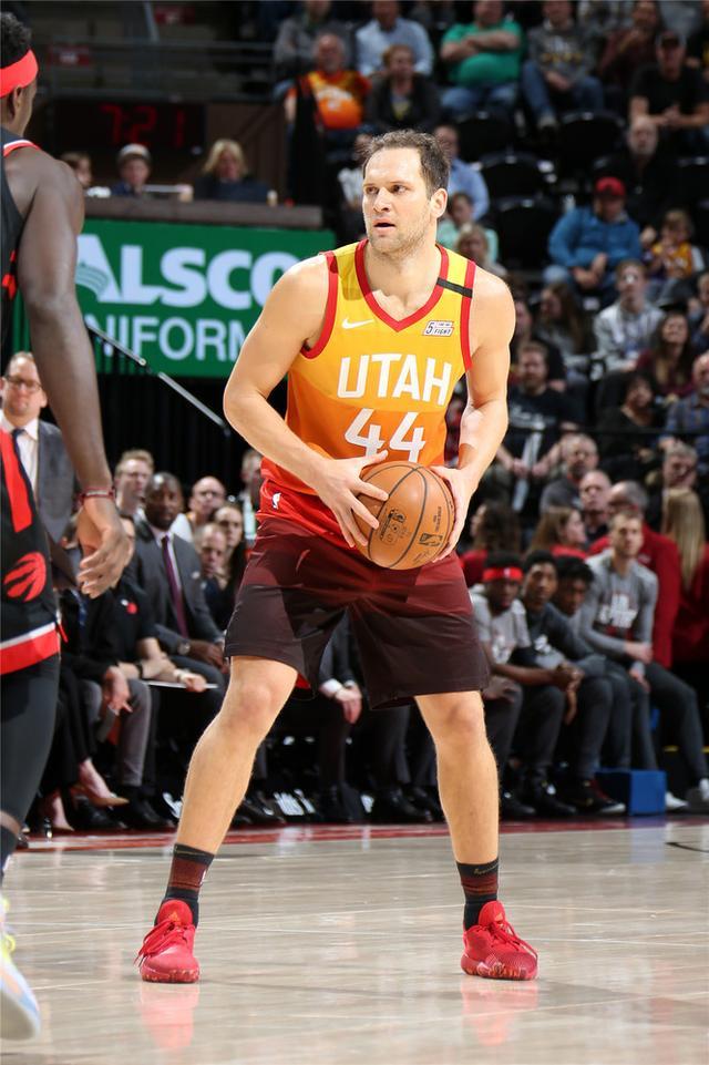 开云开户-犹他爵士迎欧超杯关键赛，加时末段回应争议，信心回归，纪律约束更严格(lfl法国职业联赛)